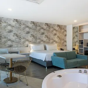 **** Hotel Black Tower Premium Colombia